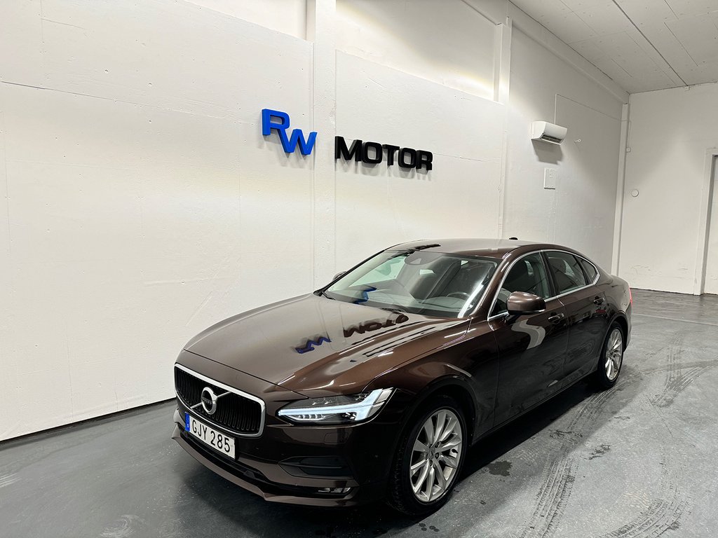 Volvo S90 D4 AWD 190hk Momentum VOC D-värm Navi Keyless