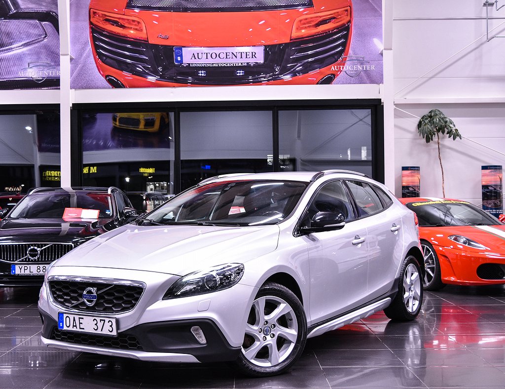 Volvo V40 Cross Country D2 Powershift Kamrem bytt|VOC|Nyserv