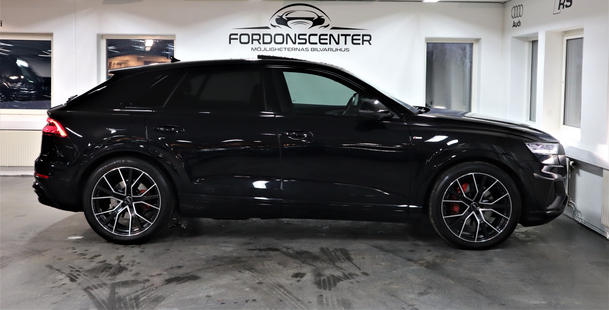 Audi Q8 2020, bild 3/50