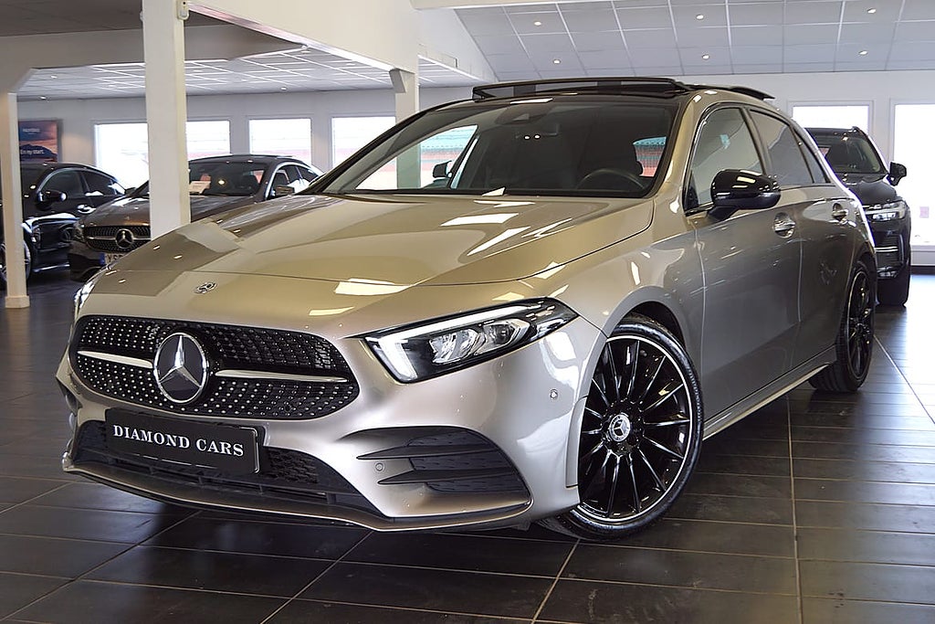 Mercedes-Benz A 200 AMG Panorama Backkamera Wide Navi D...