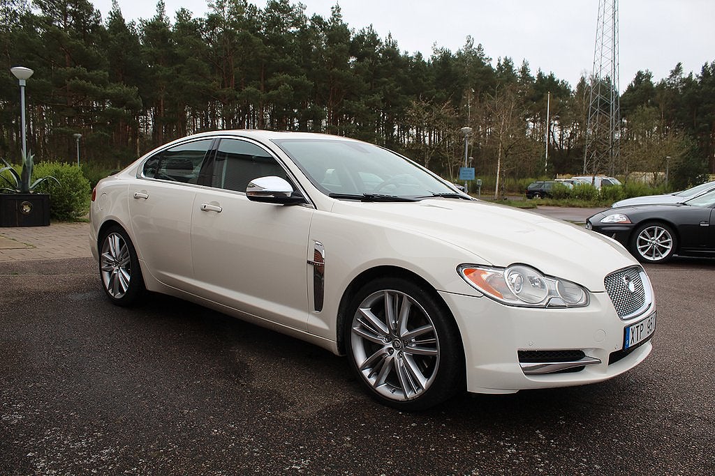 Jaguar XF 3.0 V6 275HK 