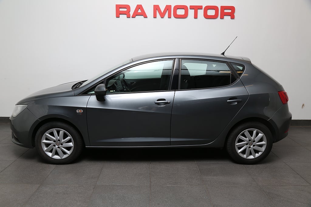 Seat Ibiza 1,2 TSI 105hk Style Aut 5dr P-sensor Motorvärmare Drag 2013