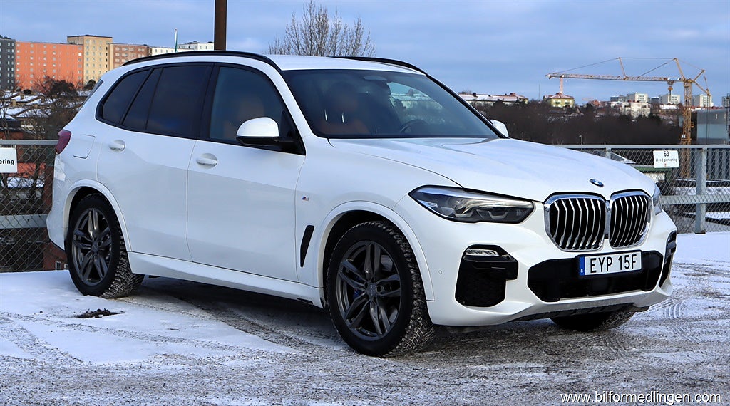 BMW X5 xDrive30d 265hk M Sport S/V-hjul HUD Värmare