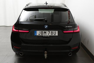 Kombi BMW 330e 7 av 26