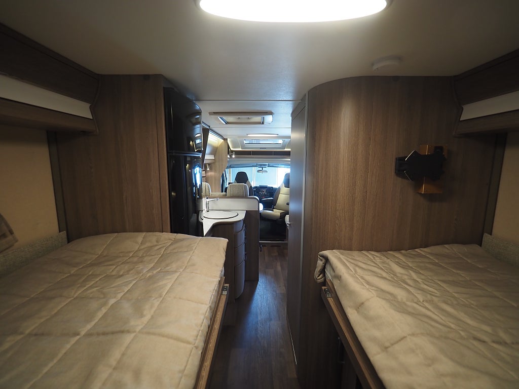 Kabe TMC Classic 740 LGB Långbädd I Solcell I Backkamera I 4250kg 2016