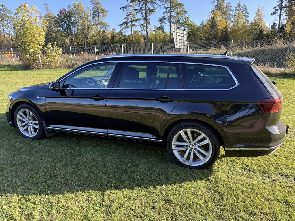Volkswagen Passat 2020, bild 2/10