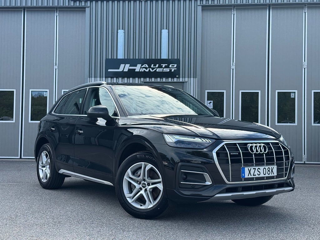 Audi Q5 40 TDI quattro S Tronic Proline Cockpit Drag Värmare