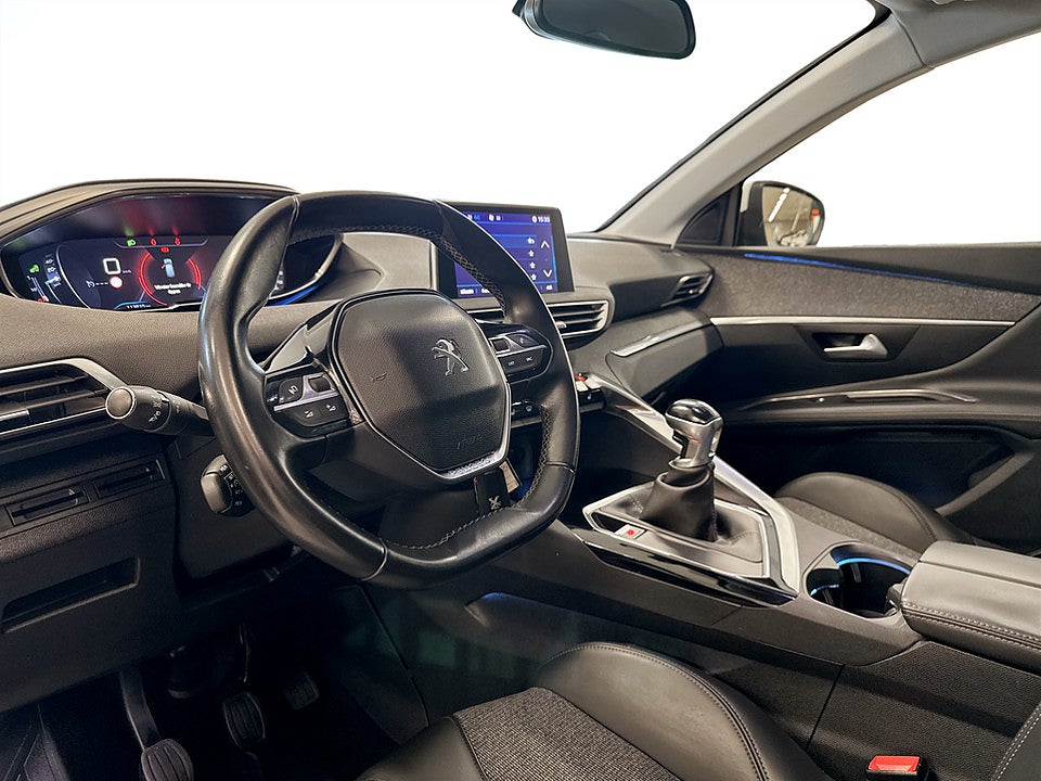 Bild på Peugeot 3008 Allure 1.2 PT 130hk CARPLAY FARTHÅLLARE