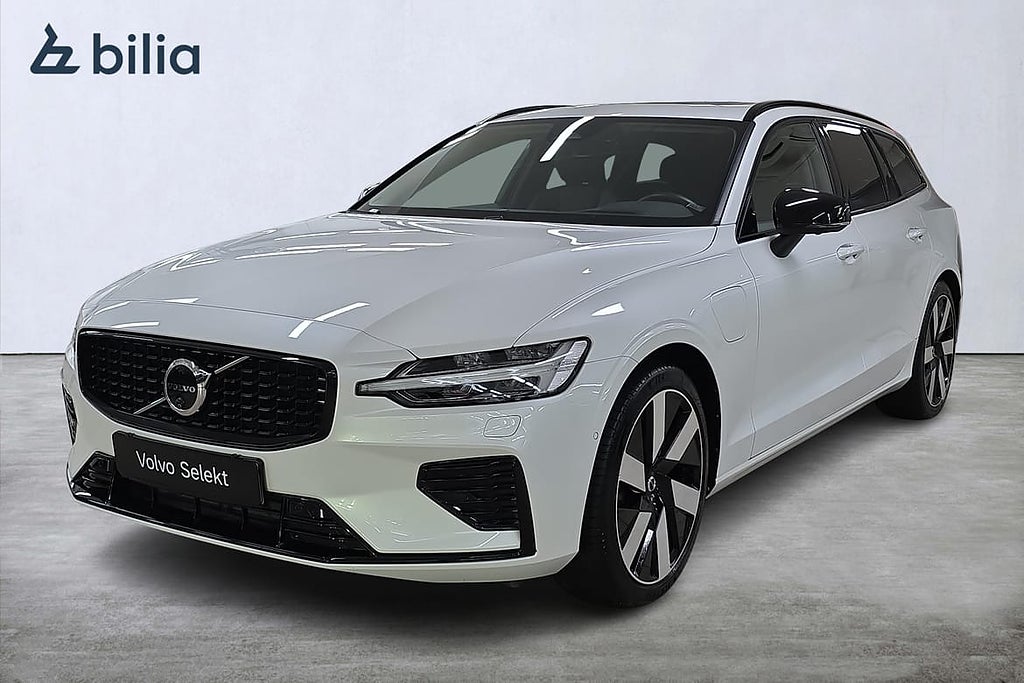 Volvo V60 Recharge T8 Ultimate Dark/Drag/Panorama/360Kame...
