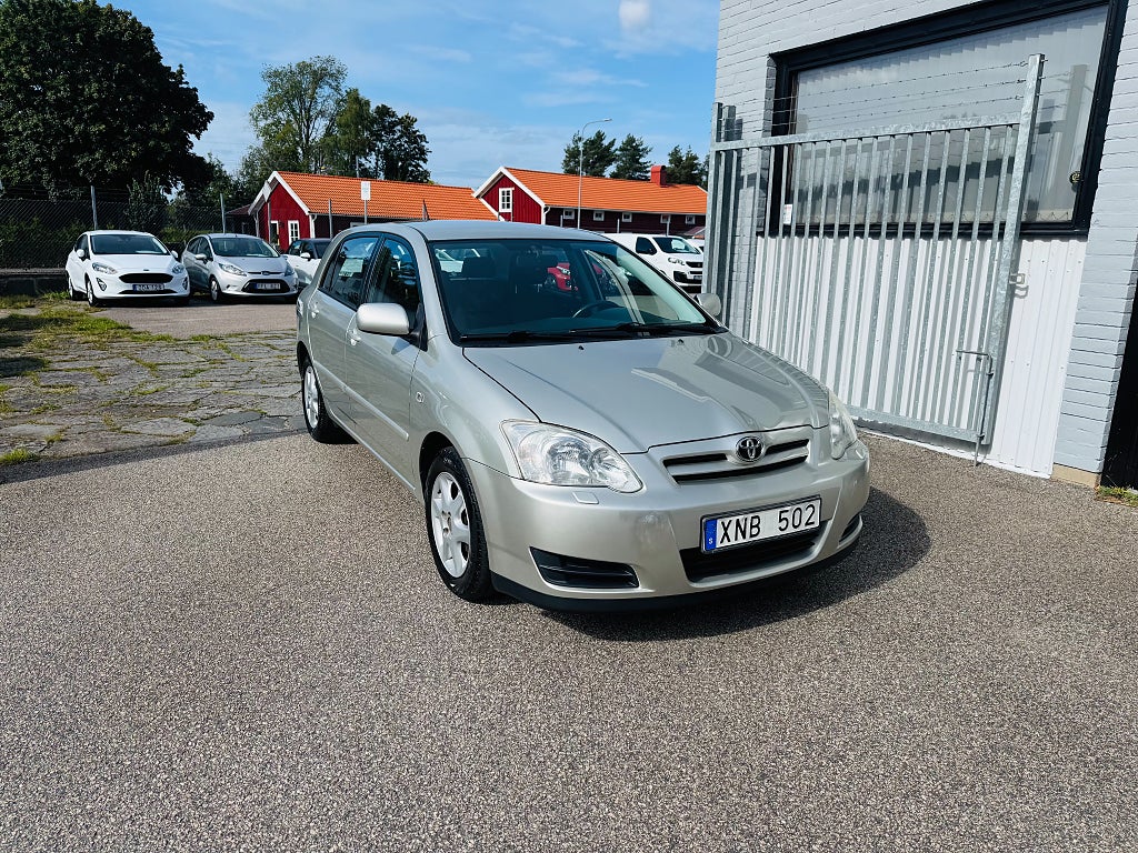 Toyota Corolla 1.6 VVT-i 110HK 5D / 12800Mil / 1 ÄGARE