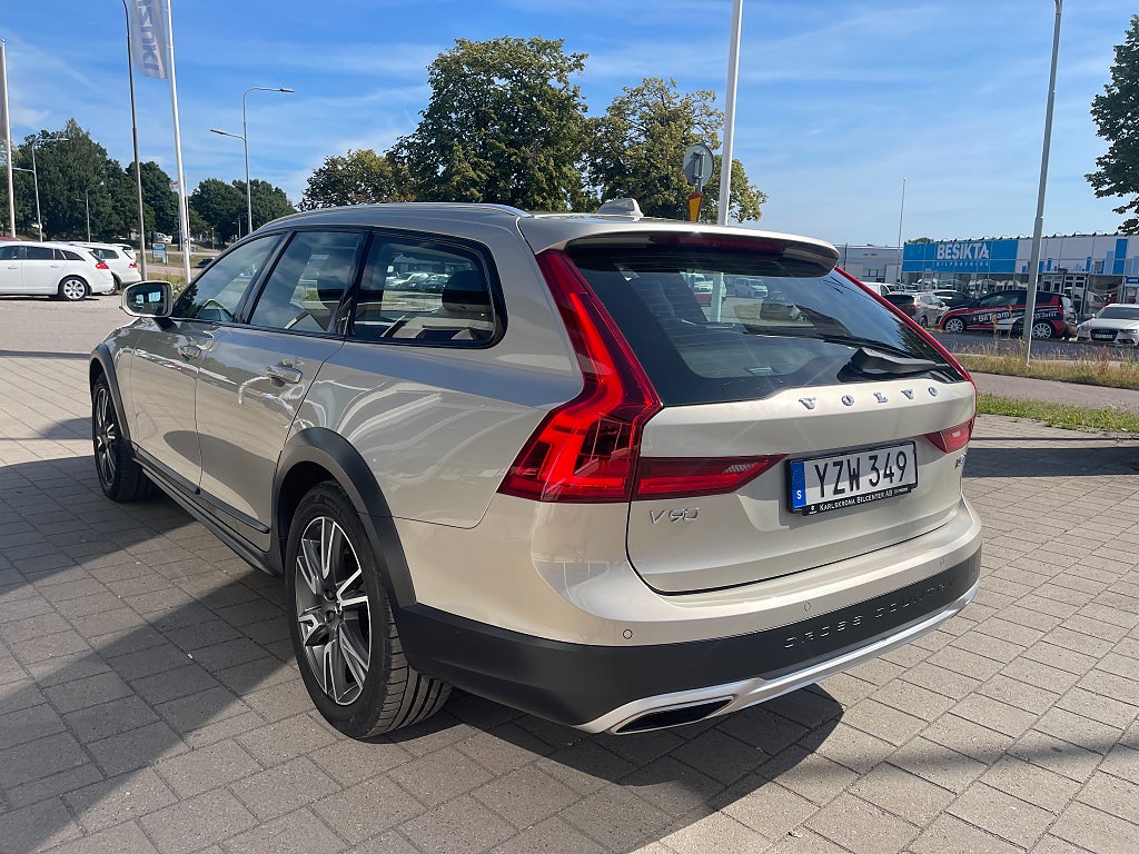 Volvo V90 Cross Country D4 AWD Pro 190 hk Välutrustad