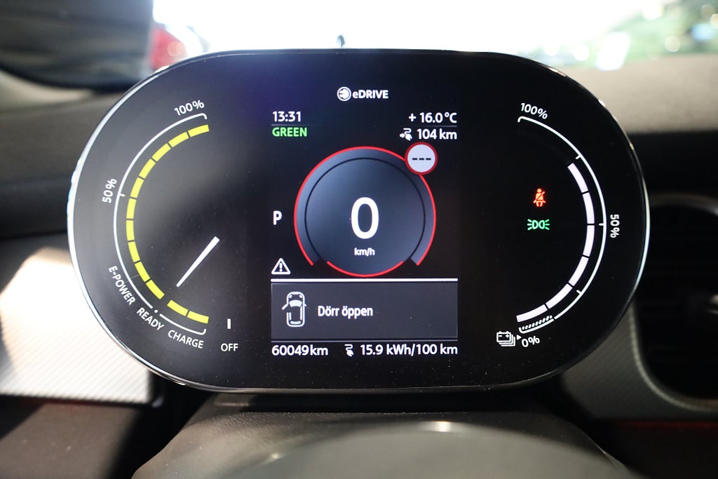 MINI Cooper SE Navi Läder Värmare Carplay Sensorer LED 2023