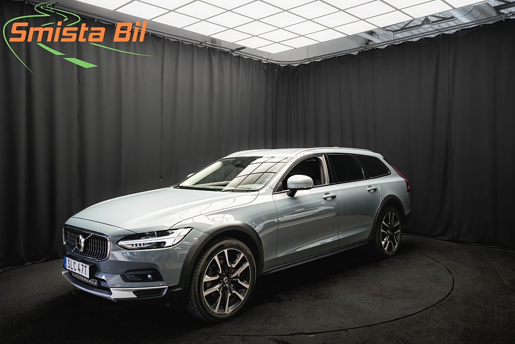 Volvo V90 Cross Country B4 AWD DRAG H/K 20'' KAMERA D-VÄRMARE BLIS 197hk