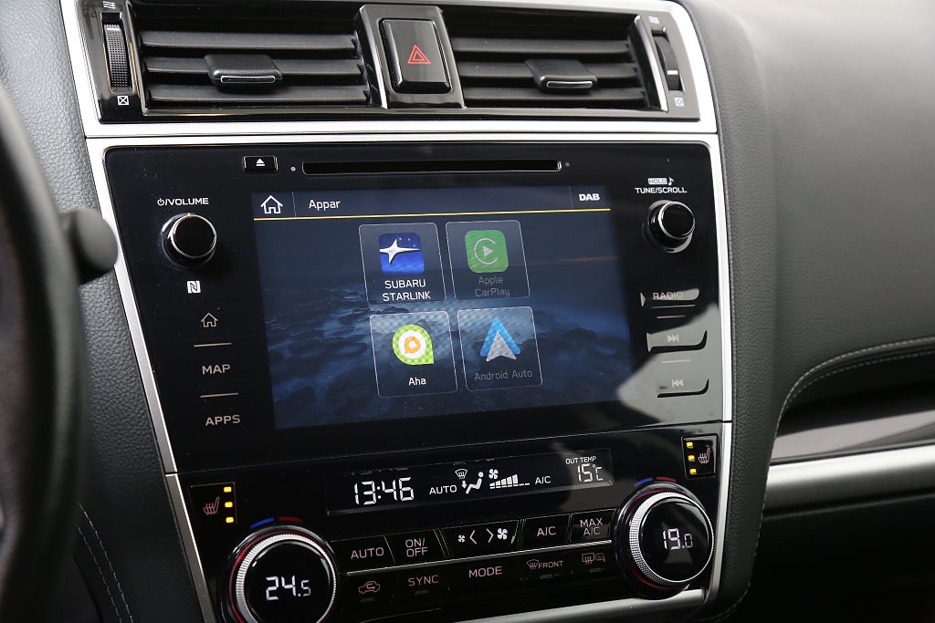Subaru Outback 2,5i 175hk Summit AWD Taklucka H/K Skinn Drag 2019