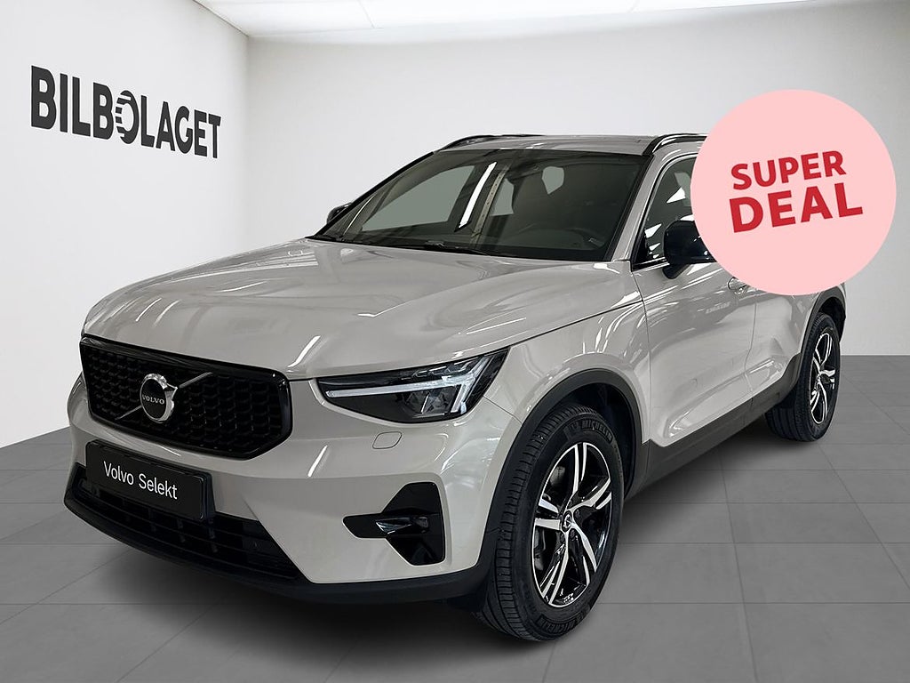 Volvo XC40 B4 FWD Bensin Plus Dark SUPERDEAL