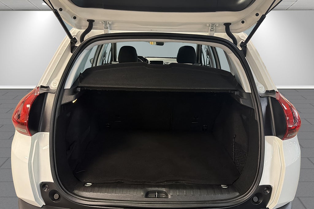 Peugeot 2008 1.2 PureTech 82 Manual, 5-trins, 82ps, 2017