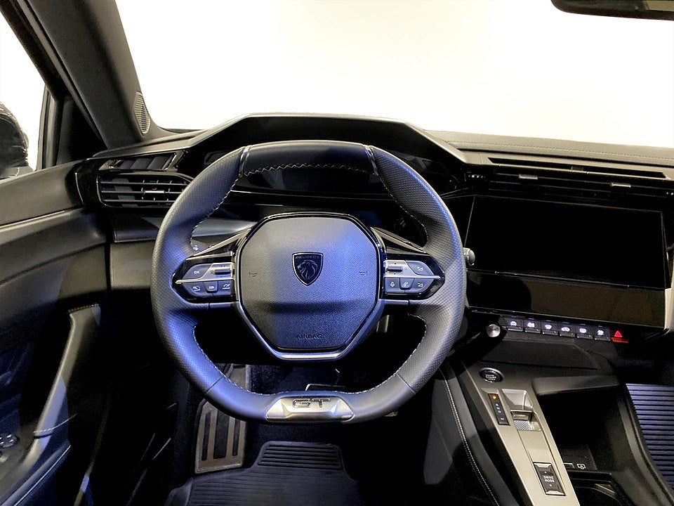 Bild på Peugeot 308 5D GT 1.2 PT 130hk Aut - B-KAMERA,ELSTOL,NAV