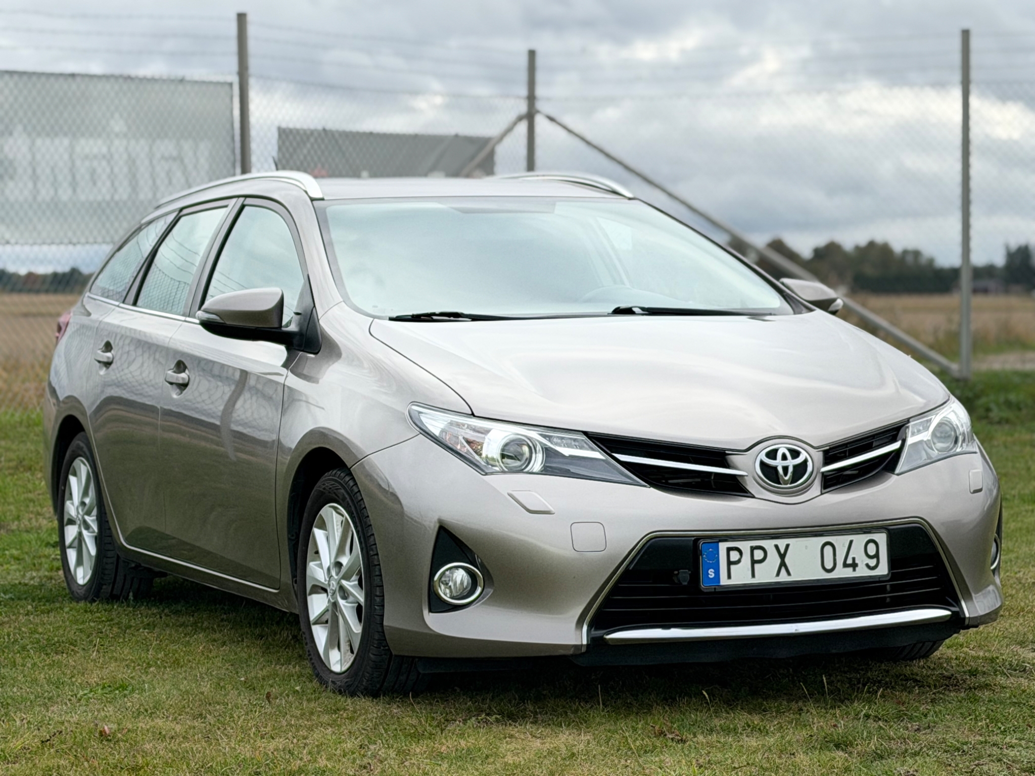 Toyota Auris 2014, bild 4/10