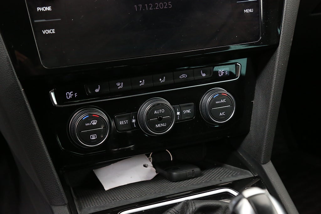 Volkswagen Passat GTE 218hk DSG Sportscombi Navi Kamera Drag 2020