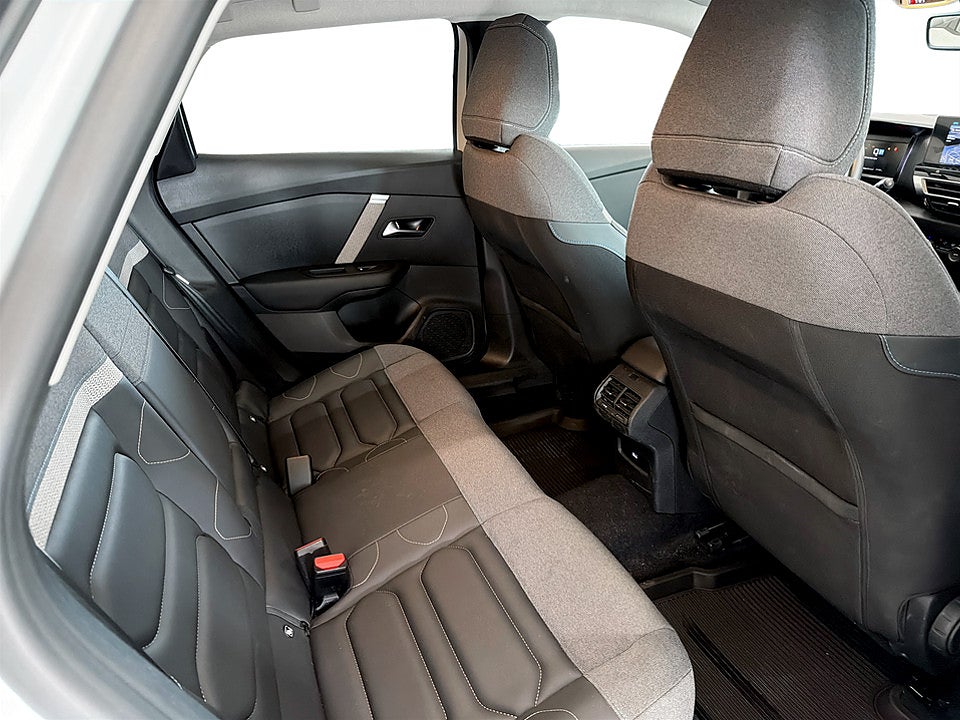 Bild på Citroën C4-X Shine 1.2 PT 130hk Aut B-KAMERA CARPLAY