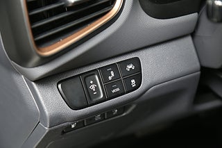 Halvkombi Hyundai IONIQ 14 av 29