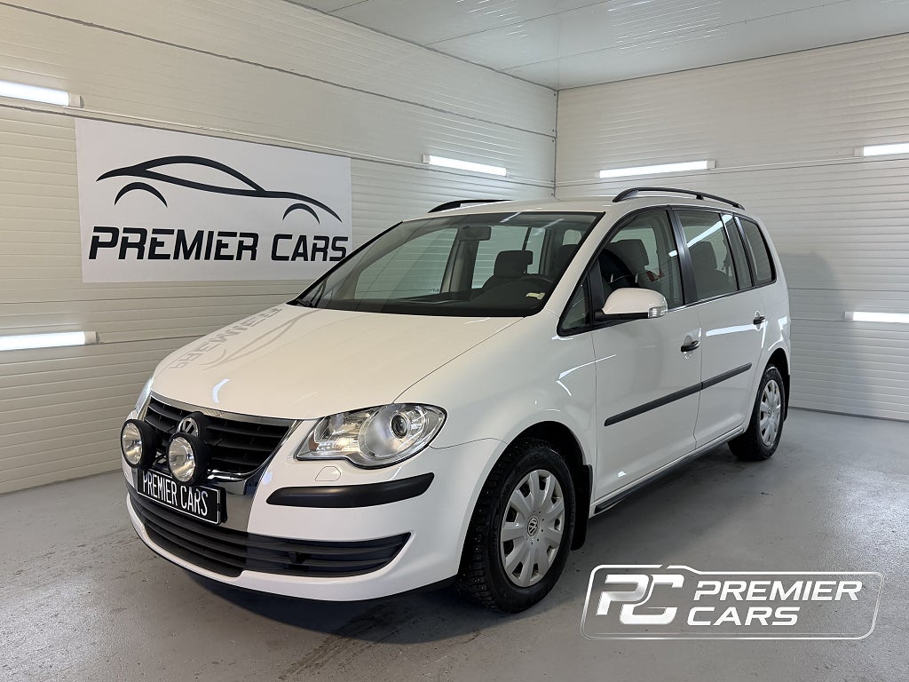 Volkswagen Touran 5-sätes 2.0 EcoFuel |Låga mil|Låg skatt|Dragkrok|Kamrem