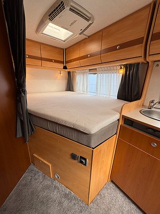 Husbil-halvintegrerad Sunlight T63 10 av 20