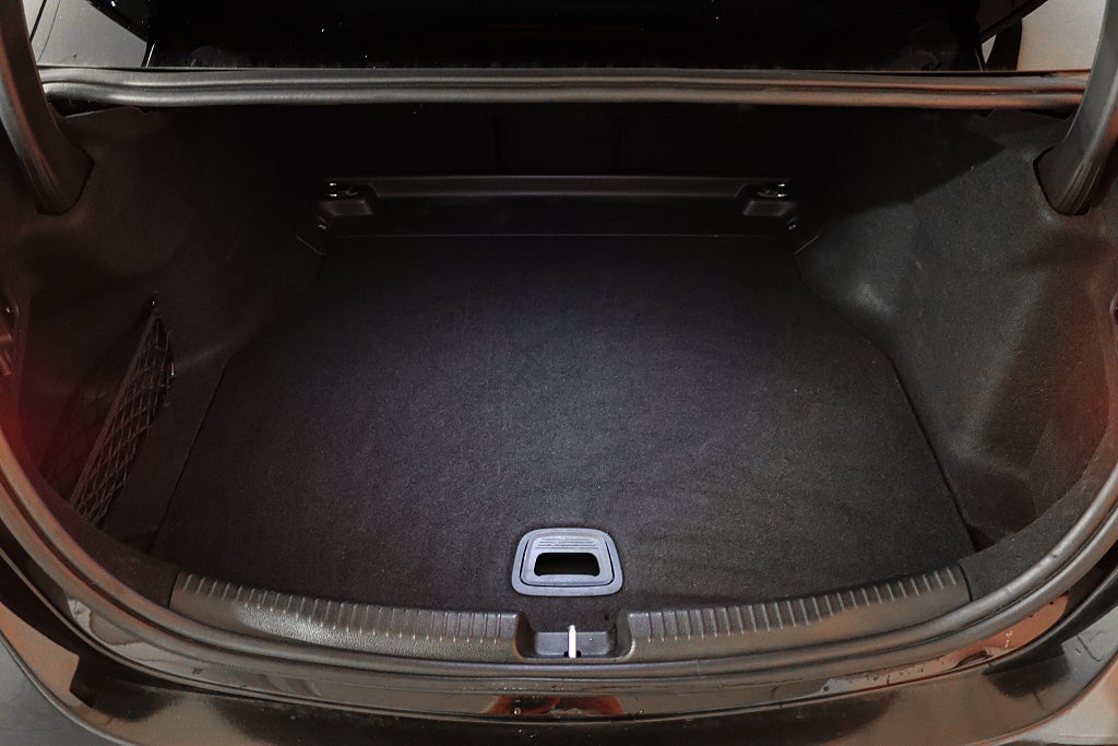 Mercedes-Benz C 200 4Matic AMG Line Premium Panorama Burmester 204hk