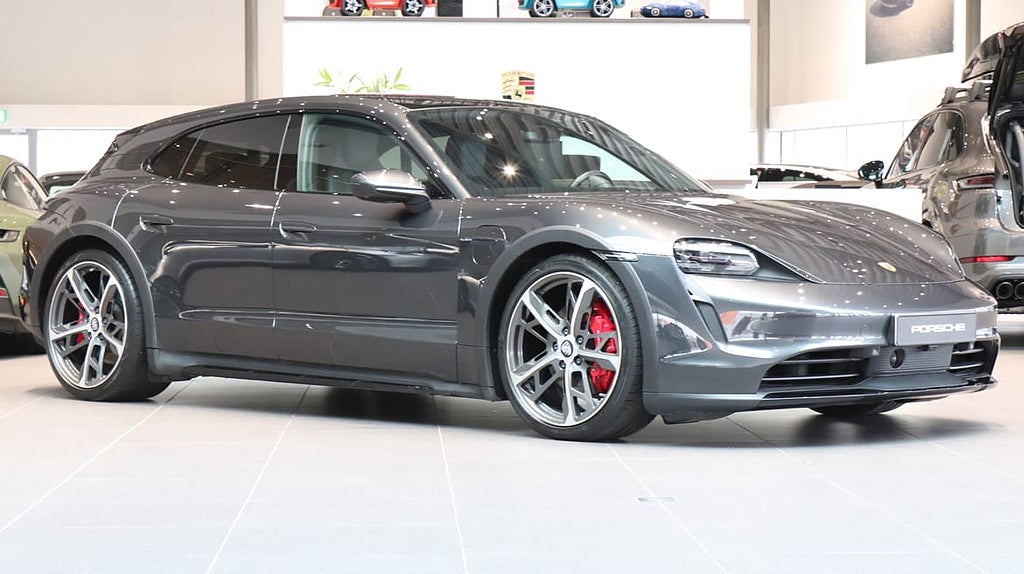 Porsche Taycan 4S Burmester sound system / 21" hjul / Pan...