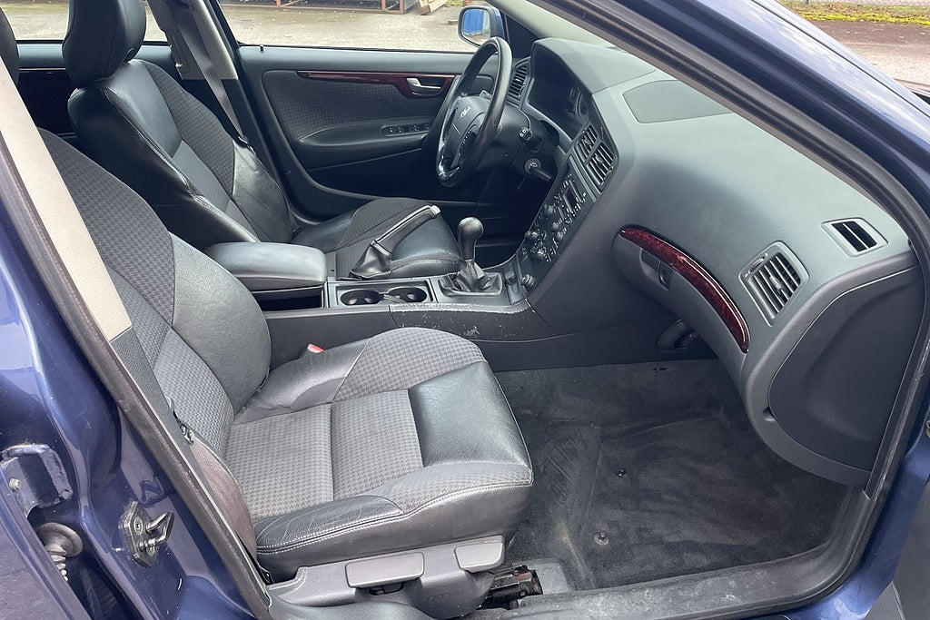 Volvo V70 2.4 Manuell, 140hk, 2004