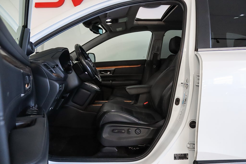 Honda CR-V Hybrid AWD E-CVT Executive Panorama HuD Läder Drag