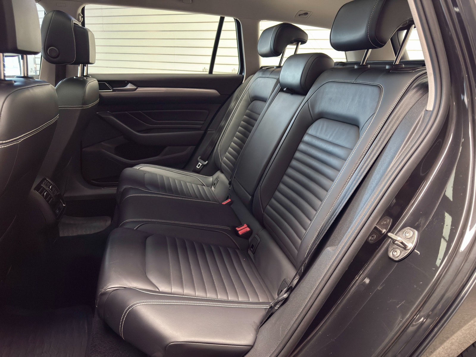 Volkswagen Passat Sportscombi GTE 1.4 TSI 218hk |Drag|Pano|Läderpaket 2020 - miniatyr 20