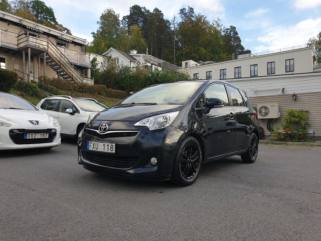Toyota Verso-S 1.33 Dual VVT-i Multidrive S. Automat. Backkamra
