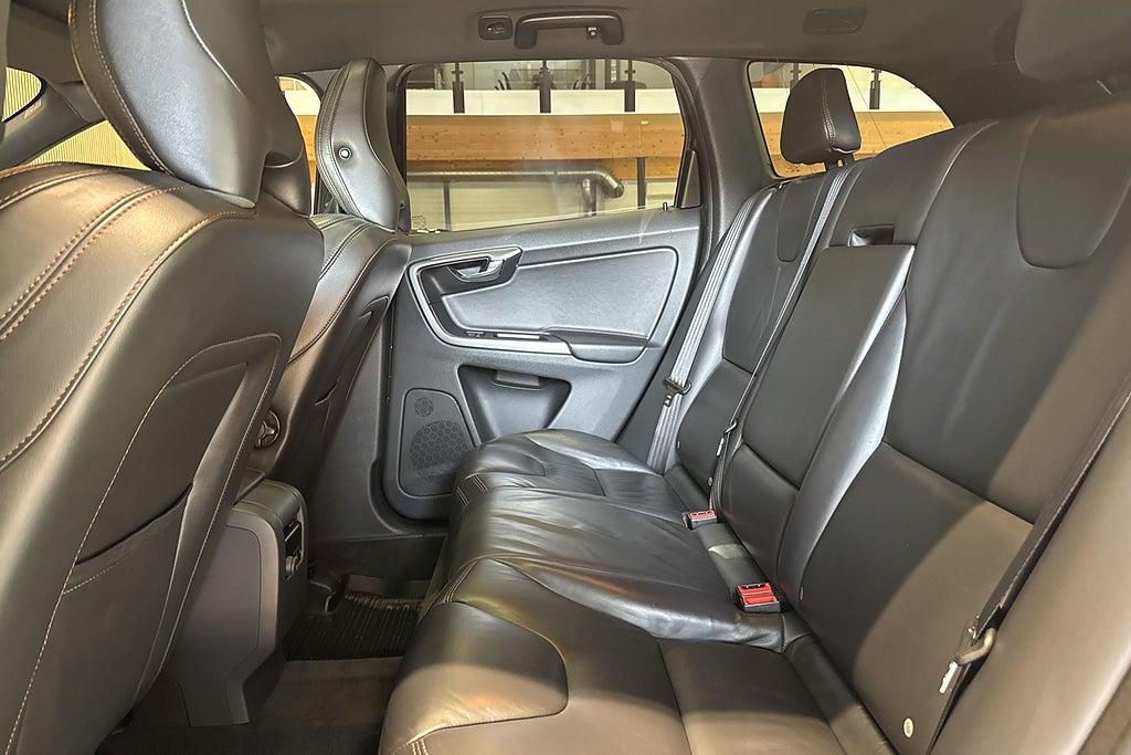Volvo XC60 D4 AWD Geartronic Summum Business Edition Pro