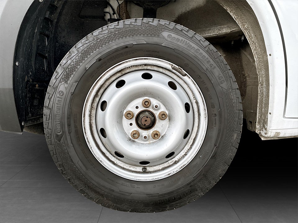 Bild på Peugeot Boxer PRO+ 2.2 BHDi 140hk L2H1 3-SITS B-KAMERA DRAG