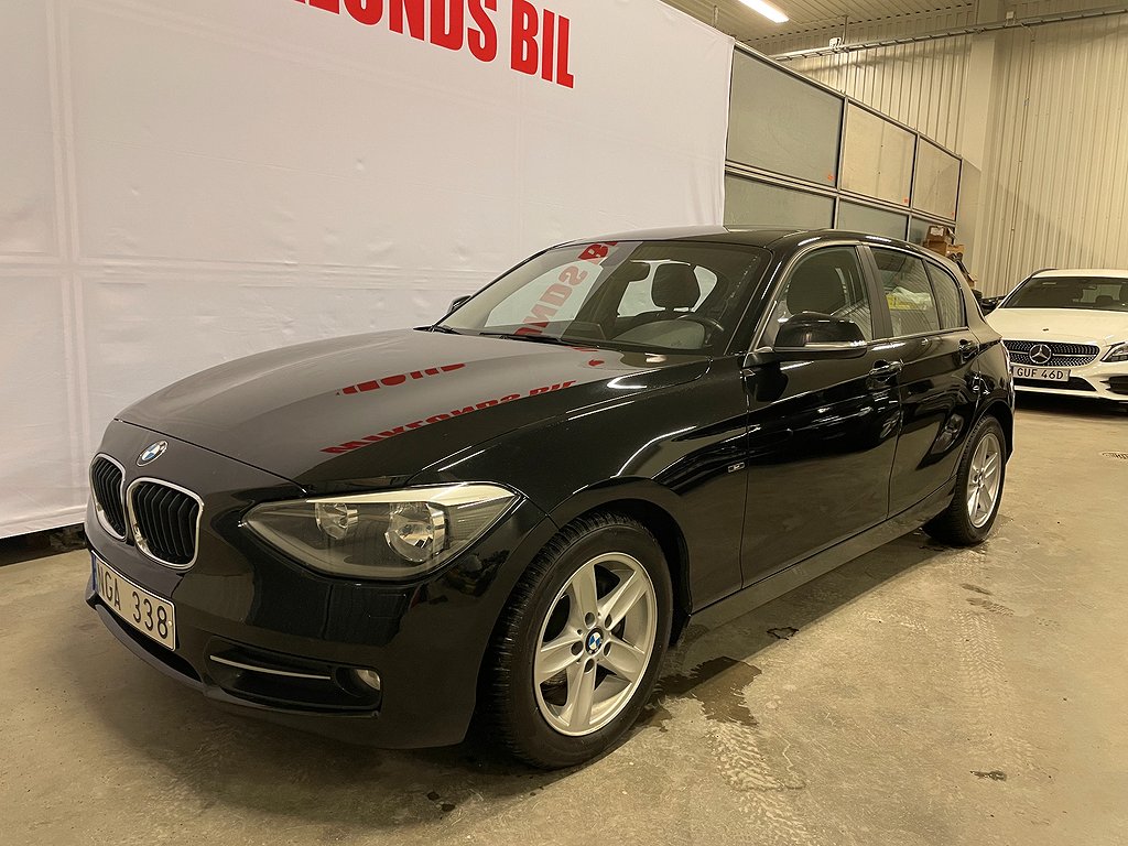 BMW 118 d 5-D Sportline S&V hjul Keyless PDC SV-Såld