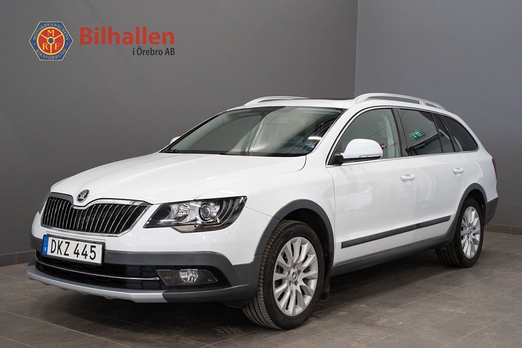 Skoda Superb Kombi 2.0 TDI 4x4 Panorama Värmare