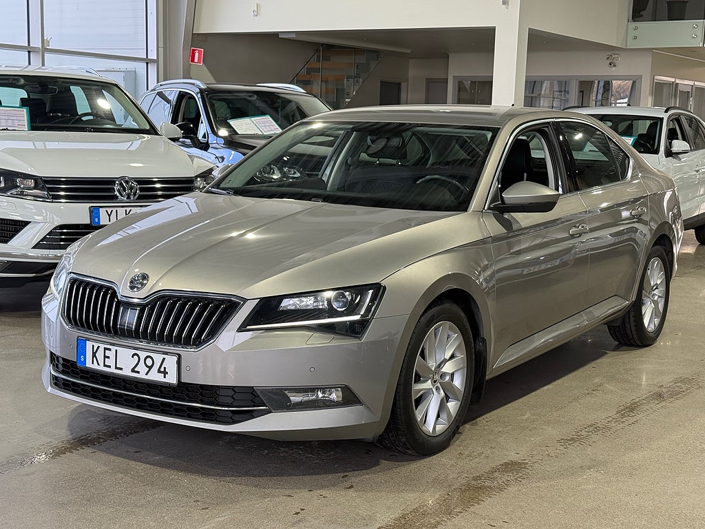 Skoda Superb 2.0 TDI 150hk Style Euro 6 (Drag, kamera)