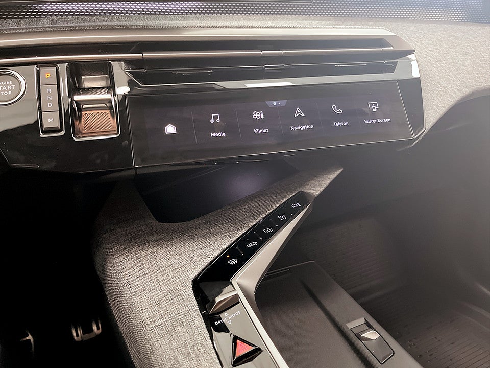 Bild på Peugeot 3008 GT Hybrid 145hk Aut - B-KAMERA,EL-BAKLUCKA