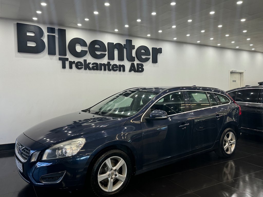 Volvo V60 D3 Momentum Euro 5 Dragkrok 