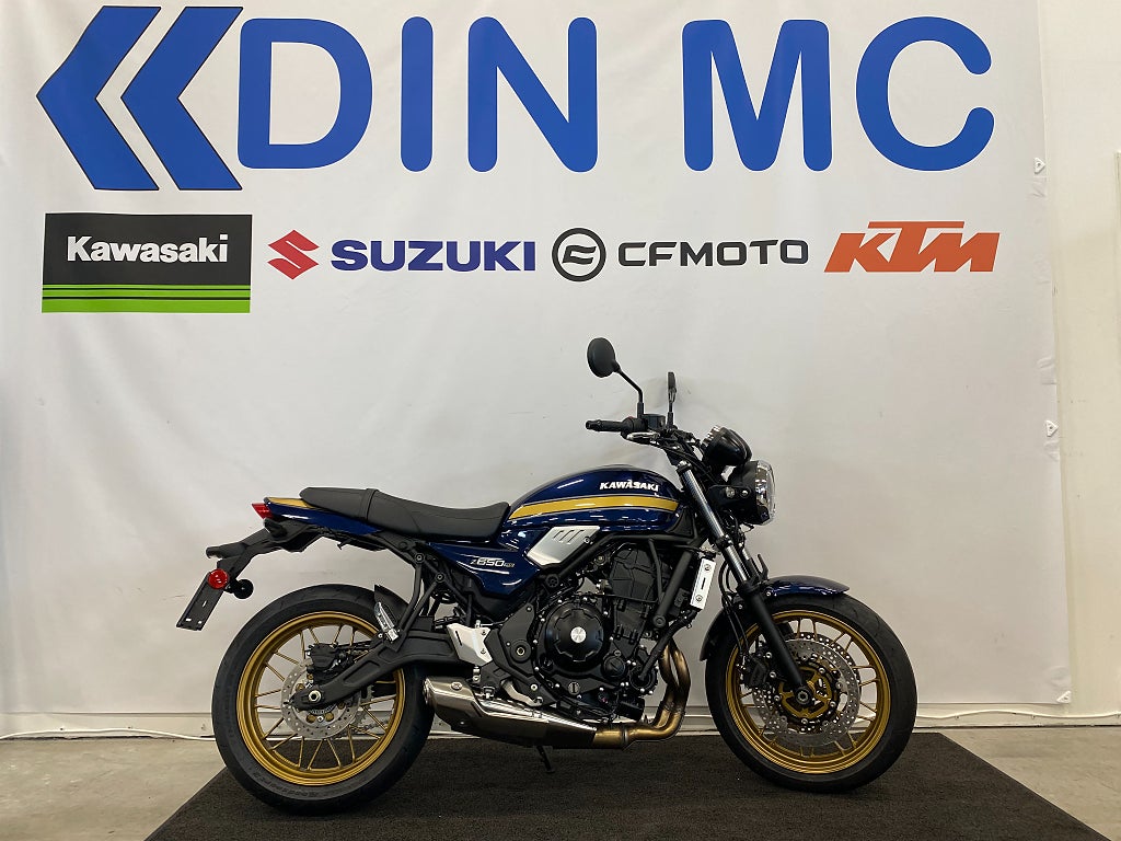 Kawasaki Z650 RS "Fabriksny hoj för omgående leverans"