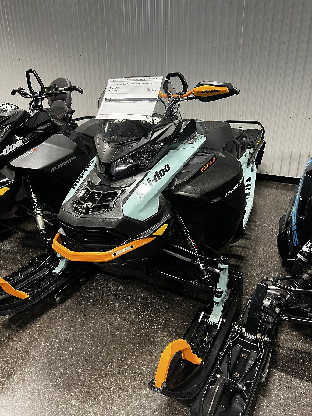 Ski-Doo Expedition Xtreme 900 ACE Turbo R