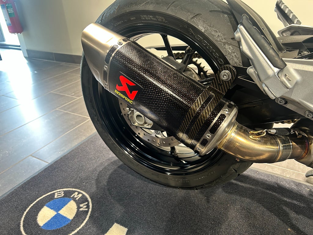 BMW F900R 3,45%/Akrapovic/Väskor/Samtliga paket