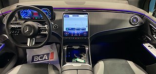 SUV Mercedes-Benz EQE 3 av 6