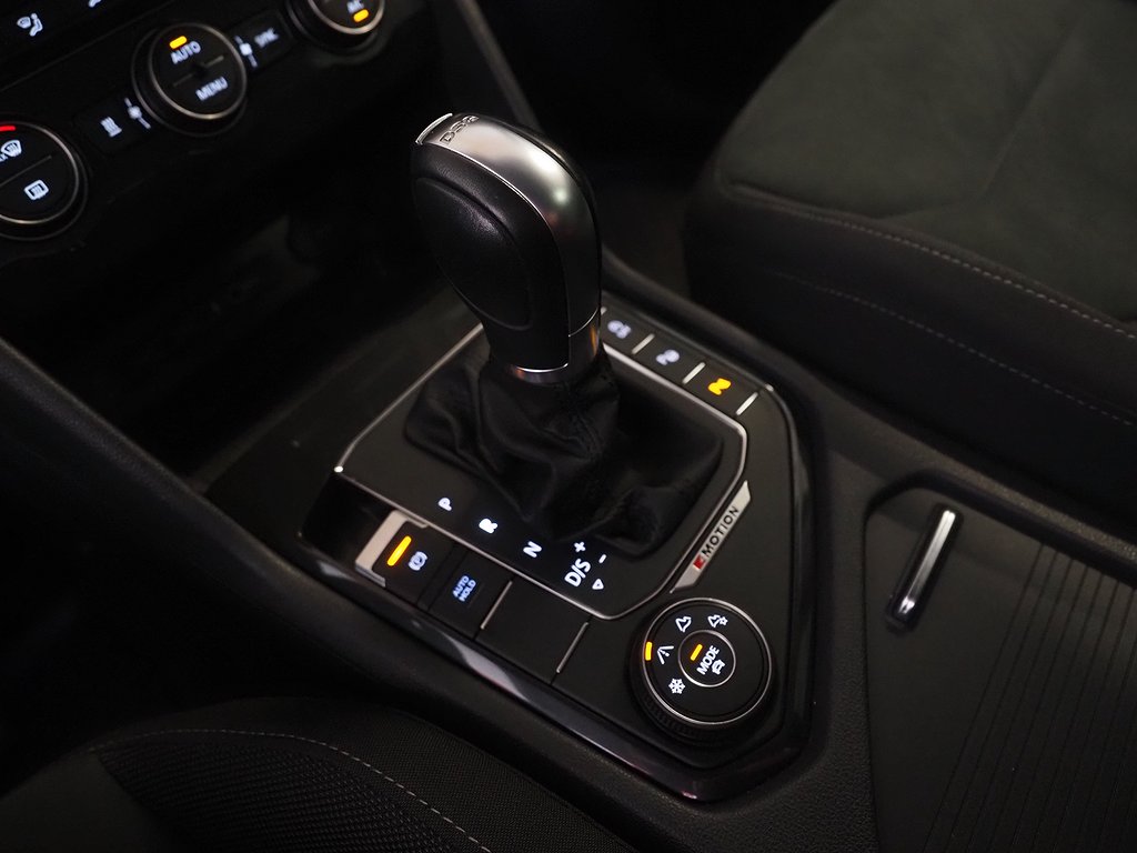 Volkswagen Tiguan GT TDI 190hk 4M DSG |Drag|D-värm|Cockpit| 2019