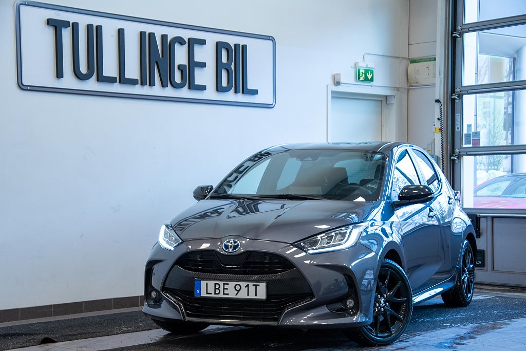 Toyota Yaris Hybrid CVT 116HK Style Backkamera Navi CarPlay 4.99% 