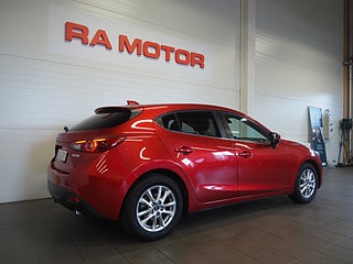 Halvkombi Mazda 3 5 av 22