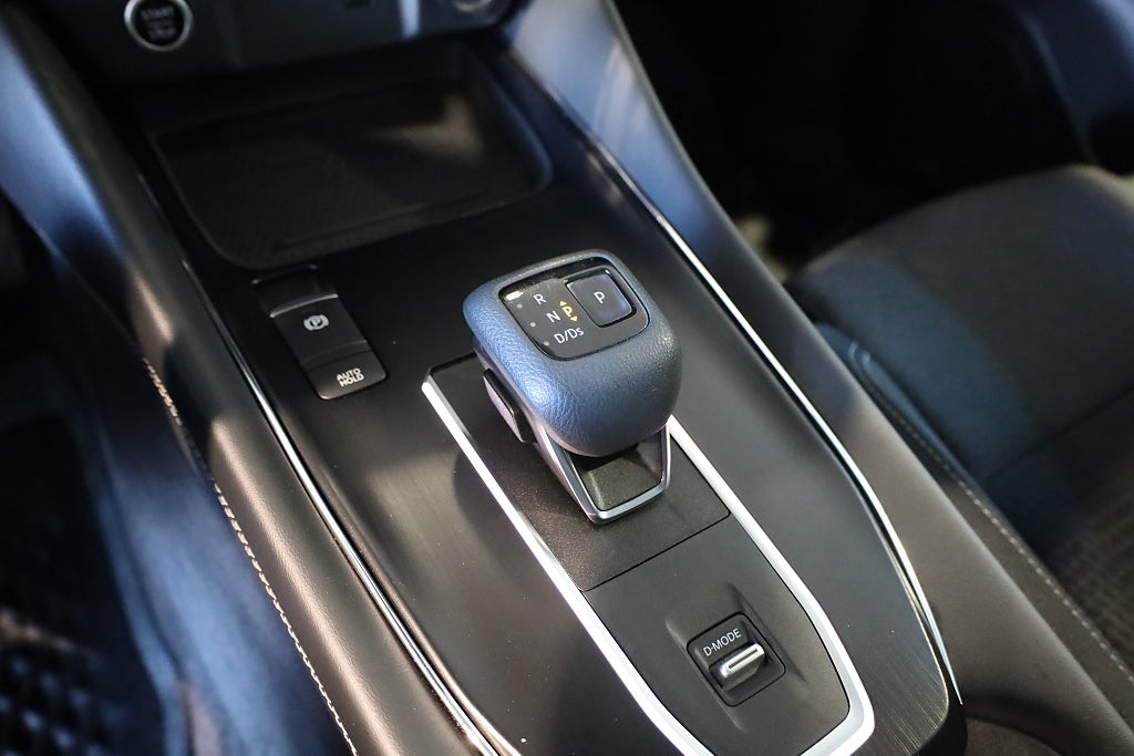 Nissan Qashqai 1.3 DIG-T XTRONIC-CVT N-Connecta Navi 360° Kamera Drag