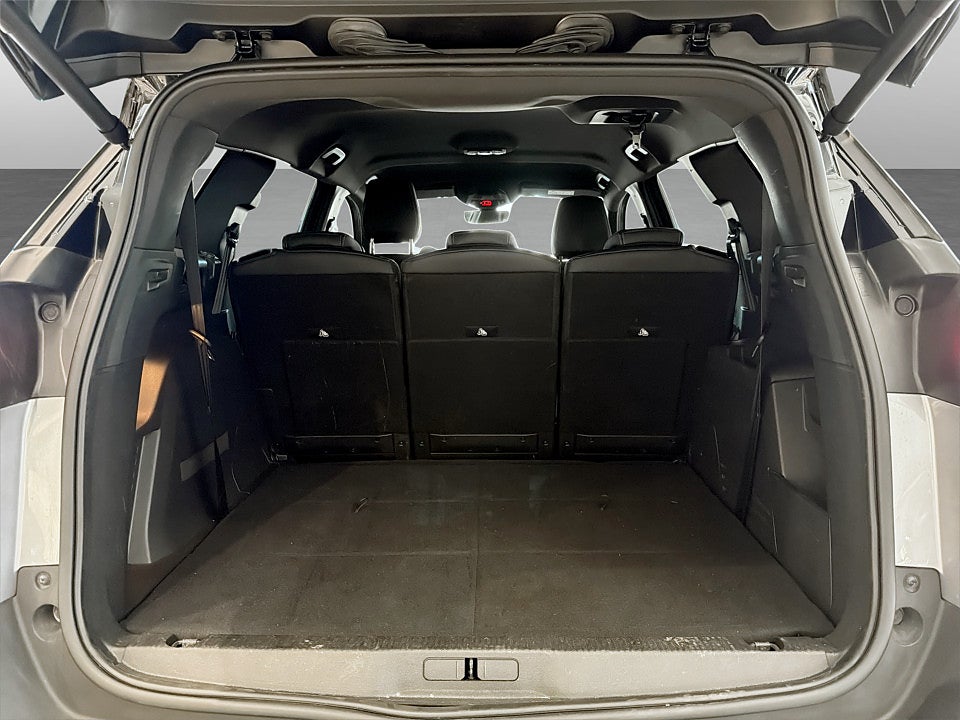 Bild på Peugeot 5008 GT 1.2 PT 130hk Aut 7-SITS B-KAMERA CARPLAY