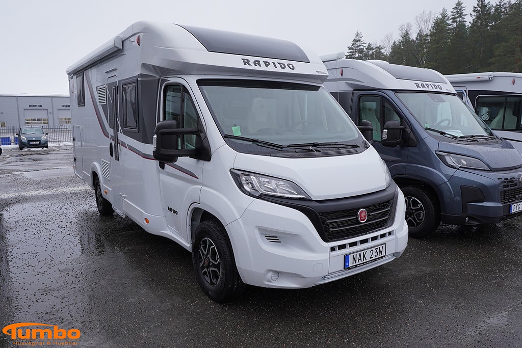 Rapido 696 F 140hk Automat 3500kg Taksäng